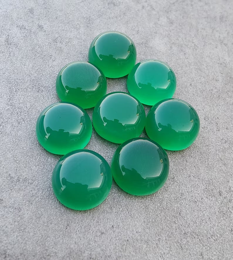 Wonderful Green Onyx Awesome Round Cabochon For Her - 8mm