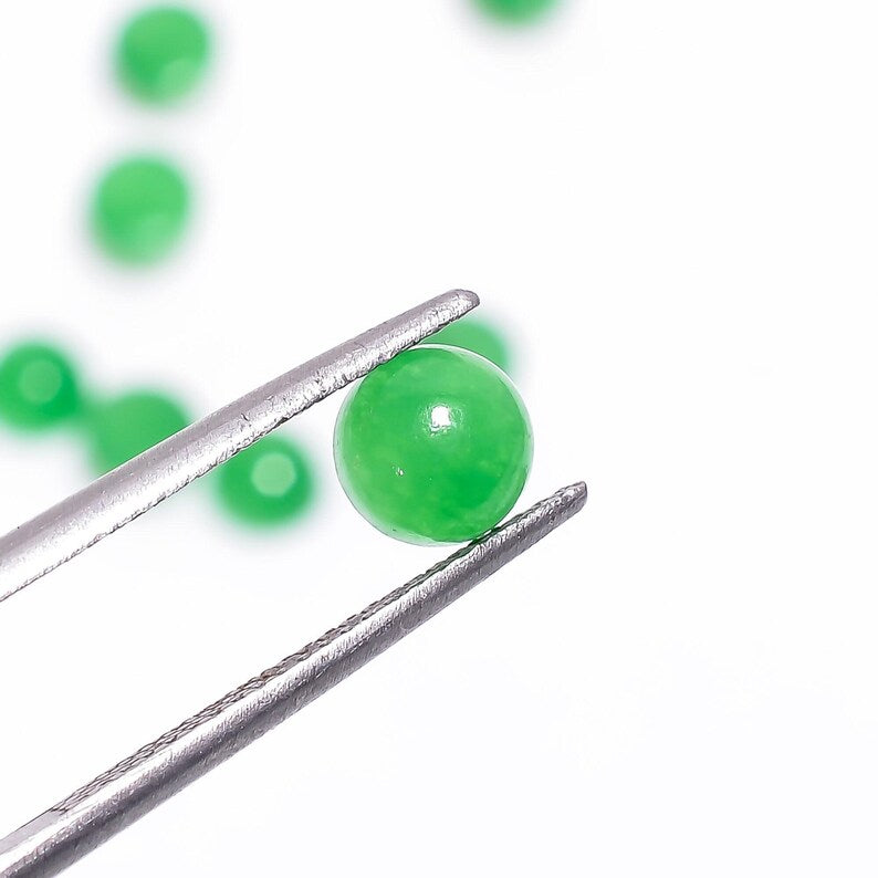 Beautiful Green Jade Round Great Cabochon For Her - 10mm