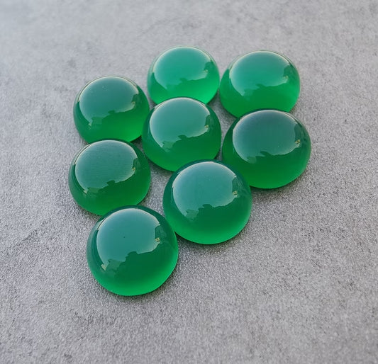 Wonderful Green Onyx Awesome Round Cabochon For Her - 10mm