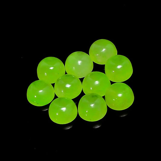 Outstanding Parrot Green Jade Round Cabochon For Her - 25mm